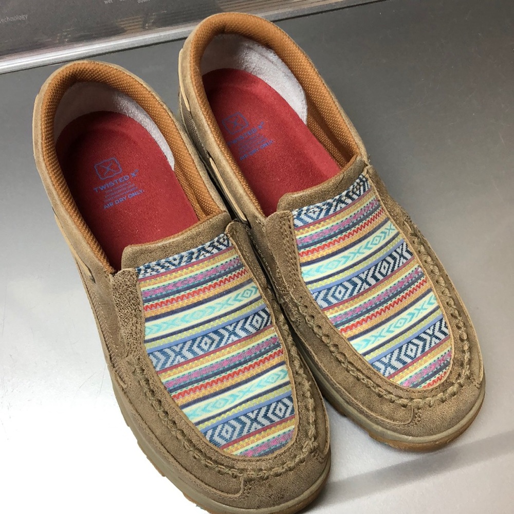 Like New!! Twisted X Women’s Slip On Driving Moccasins Western Multi Colored 10M